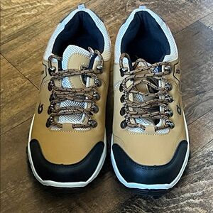 Brand New Men’s Hiking Shoes, 9.5